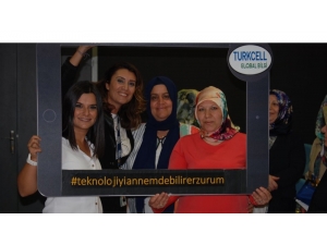 Anneler Teknolojiyi Çocuklarından Öğrendi