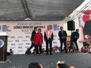 ’Ezan Okunuyor’ Diyen Vatandaşlar İnce’yi Susturdu