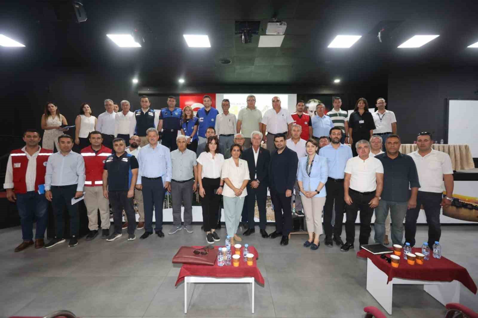 mugla-buyuksehir-den-milas-ta-muhtarlarla-koordinasyon-toplantisi