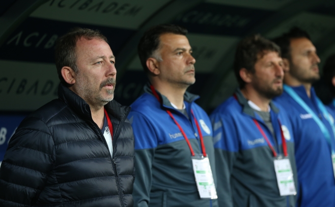 Sergen Yalçın'dan Hakem Yönetimine Tepki