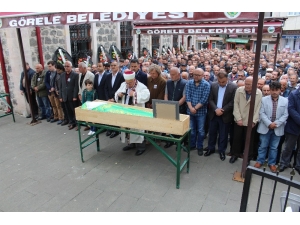 Ünlü Söz Yazarı Ahmet Kaçar, Giresun’da Toprağa Verildi.