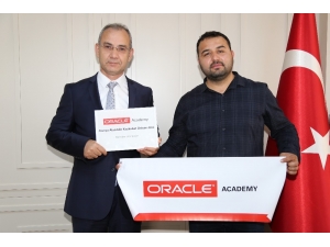 Alkü’den Bilişim Atağı