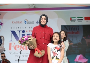 Bakan Kaya: “14 Bin Kimsesiz Çocuğun Annesiyim”