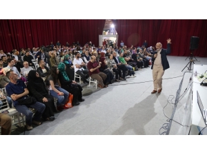 Abdurrahman Dilipak: “Hak Merkezli Bir Medeniyet Kurmalıyız”