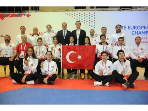Milli Taekwondocular Avrupa’nın Zirvesinde