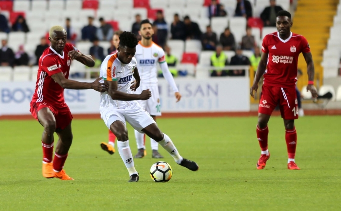 Alanyaspor, Sivas'ta Puanı Aldı, Ligde Kaldı