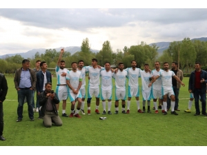 Kayyumla Birlikte Futbol Sahaları Şenlendi