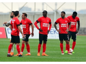 Ümraniyespor Final İçin Sahaya Çıkıyor