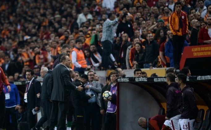 Küfür Eden Taraftar Için Fatih Terim'den Açıklama