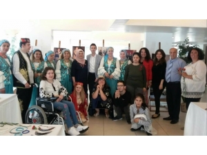 Özel Çocuklardan Özel Sergi