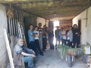 Sağlık Lisesi Öğrencilerinden Yaşlı Vatandaşlara Vefa