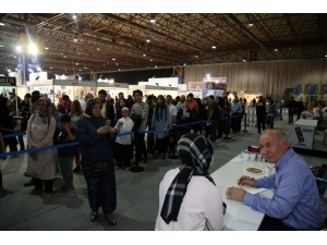 Ahmet Şimşirgil: “Biz Köyü Kasabası Her Şeyi İlim Olan Bir Milletiz”