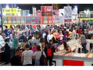 Kocaeli Kitap Fuarı, Türkiye’nin En Büyüğü Oldu