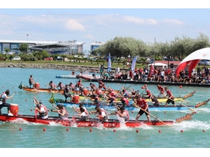 5. Geleneksel Dragon Bot Yarışları Yapıldı