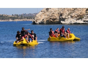 Engeller Denizle Aşıldı