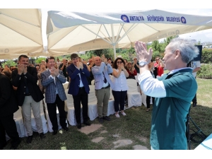 Türel: “Mavi Ev İle Gurur Duyuyorum”