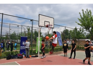 Bursa’da Sokak Basketbolu Heyecanı