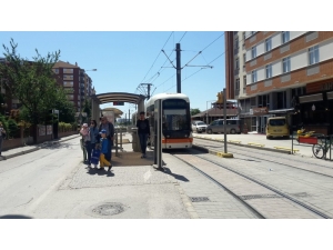 Eskişehir’de Tramvay Seferleri Aksadı