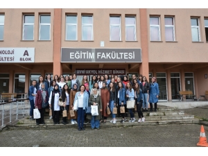 Düzce Üniversitesi Liseli Öğrencileri Ağırlamaya Devam Ediyor