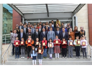 Hakkari’de ‘2. Geleneksel Matematik-fen Olimpiyatları’ Yapıldı