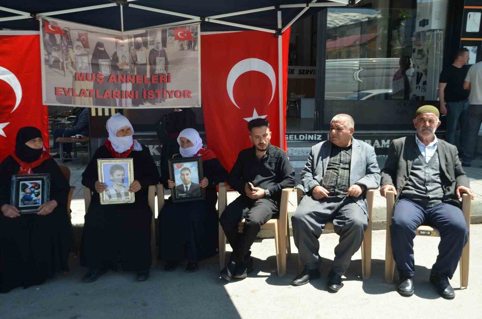muslu-ailelerden-cocuklarina-teslim-ol-cagrisi
