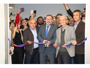 Üniversite Öğrencilerinden Yıl Sonu Sergisi