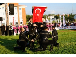 Kastamonu Üniversitesinde Mezuniyet Sevinci