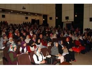 Hizan’da “Anneler Günü” Programı