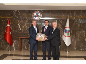 Oto Galericilere Müjde