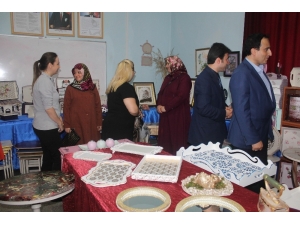 Manyas Halk Eğitimden Yılsonu Sergisi