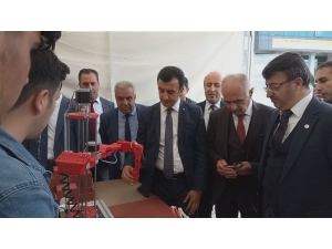 Sivas’ta Düzenlenen 12. Uluslararası Meb Robot Yarışmasına “Robovan” İsimli Robot 3. Oldu