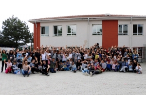 İhlas Koleji’nin Umut Ağacı Kulübü’den, Çorlu’daki Öğrencilere Yardım Eli