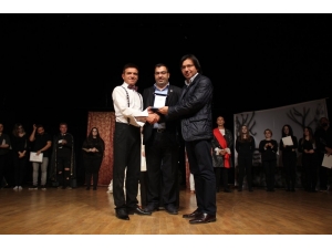 Azerbaycan’ın Kuruluşunun 100. Yıl Dönümüne Özel Tiyatro Gösterisi