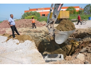 Kartepe’de Yağmur Suyu Hattı Çalışmaları Sürüyor