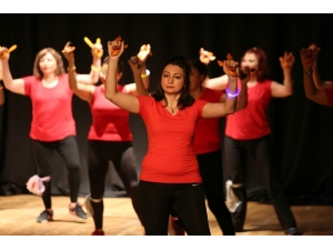 Odunpazarı’nda Yıl Sonu Dans Gösterileri