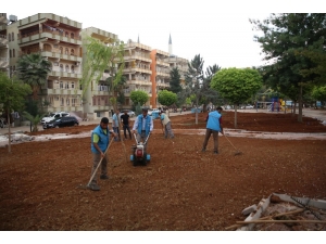 Haliliye’de Park Yineleme Çalışmaları Sürüyor
