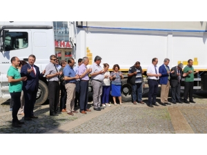 Burhaniye’de Çöp Transfer Aracı Filoya Katıldı