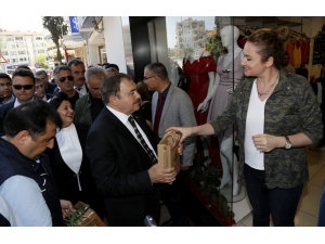 Bakan Eroğlu Esnafa Fidan Dağıttı