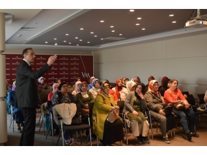 Kartepeli Kadınlara Ücretsiz Astım Semineri