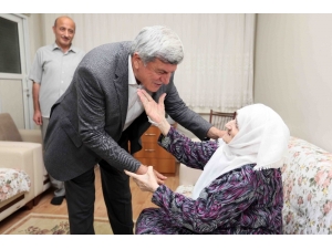 Başkan Karaosmanoğlu’ndan Anlamlı Ziyaret