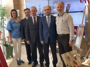 Engellilerin Yaptığı Ürünler Hastanede Sergilendi