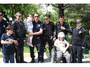 Konya Polisi Engelli Vatandaşları Unutmadı