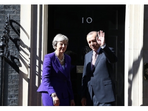 Cumhurbaşkanı Erdoğan, İngiltere Başbakanı May İle Bir Araya Geldi