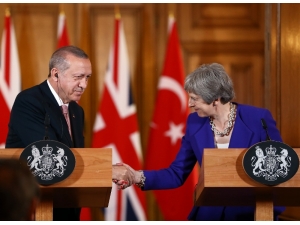 Erdoğan: “Abd’nin Büyükelçiliğini Kudüs’e Taşımasını, Kudüs’ü Başkent Olarak Tanıma Girişimini Kabul Etmiyoruz”