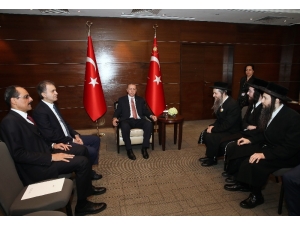 Cumhurbaşkanı Erdoğan, Londra’da Musevi Cemaati Temsilcilerini Kabul Etti