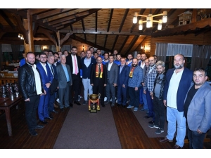 Başkan Üzülmez, Şampiyonluk Coşkusuna Ortak Oldu