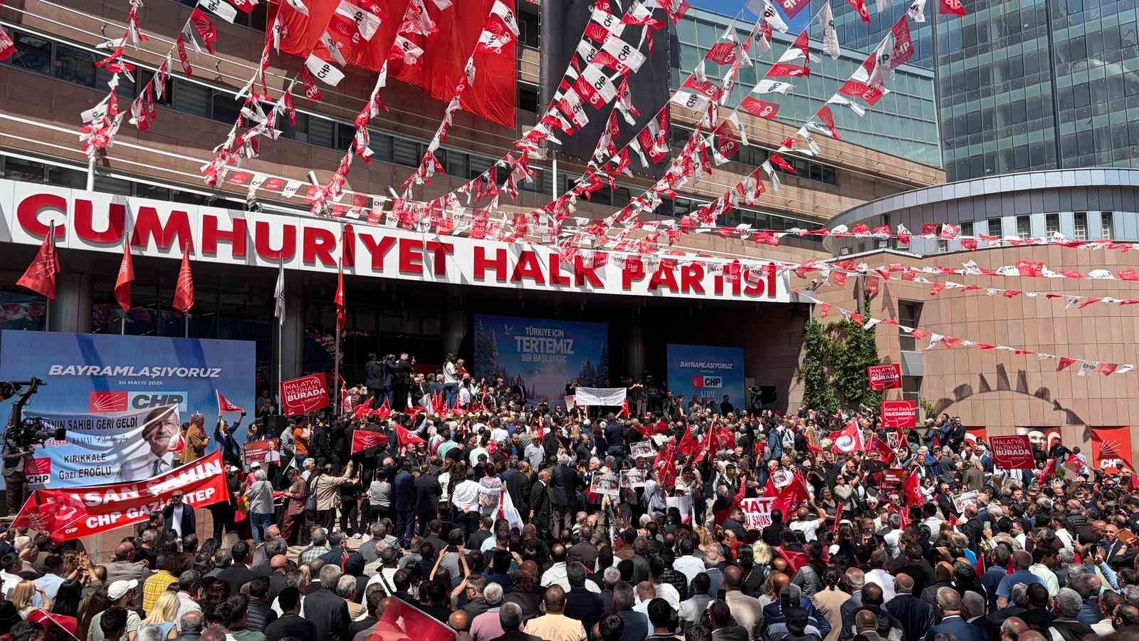 chp-genel-baskani-kilicdaroglu-baba-ocaginda-market-posetlerinin-icinde-haram-paralar-olur-mu