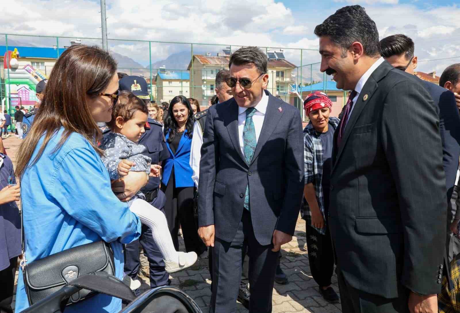 tunceli-de-en-iyi-narkotik-polisi-annedir-projesi