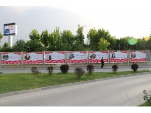 Kastamonu’da Reklam Panoları Görenleri Şaşırttı