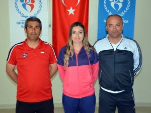 Gaziantep Polisgücü Sporcularından Gazişehir’e Destek
